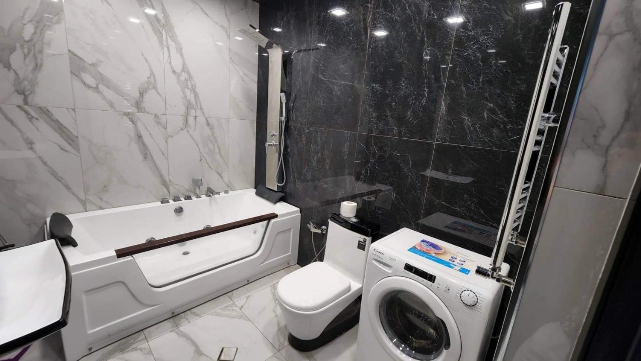 Luxuary 2Bedroom 2 Bathroom Apartment With Jacuzzi Erevan Exterior foto
