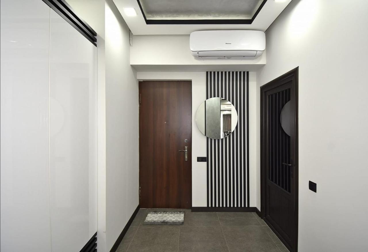 Luxuary 2Bedroom 2 Bathroom Apartment With Jacuzzi Erevan Exterior foto